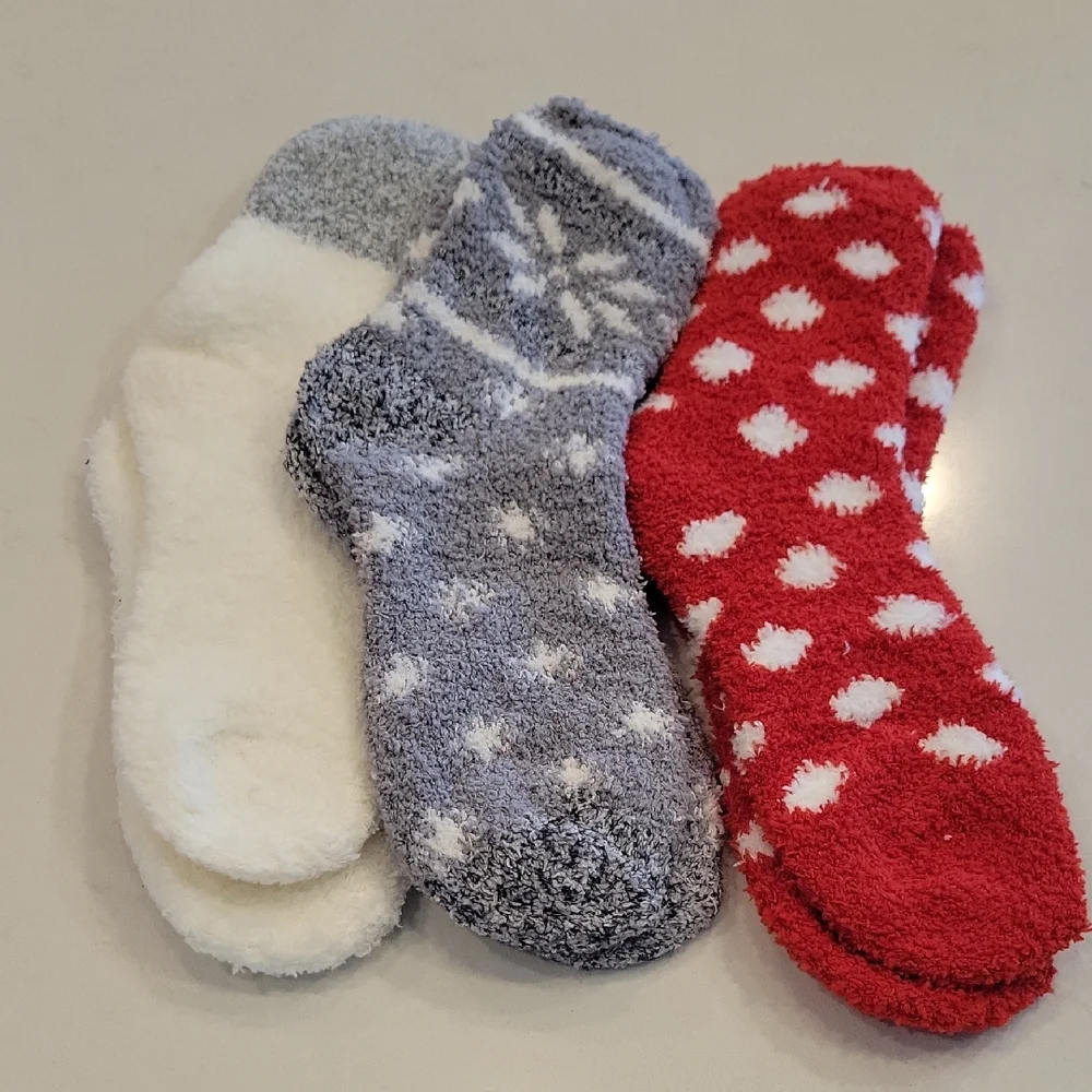 NWOT HOLIDAY SOCK SET